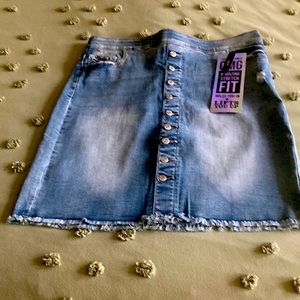 Coco + Carmen jean skirt